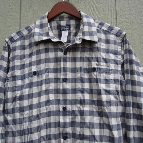 Patagonia Shirt Mens M Grey/white Plaid Pockets Button Up Cotton hiking outdoor - Picture 2 of 14